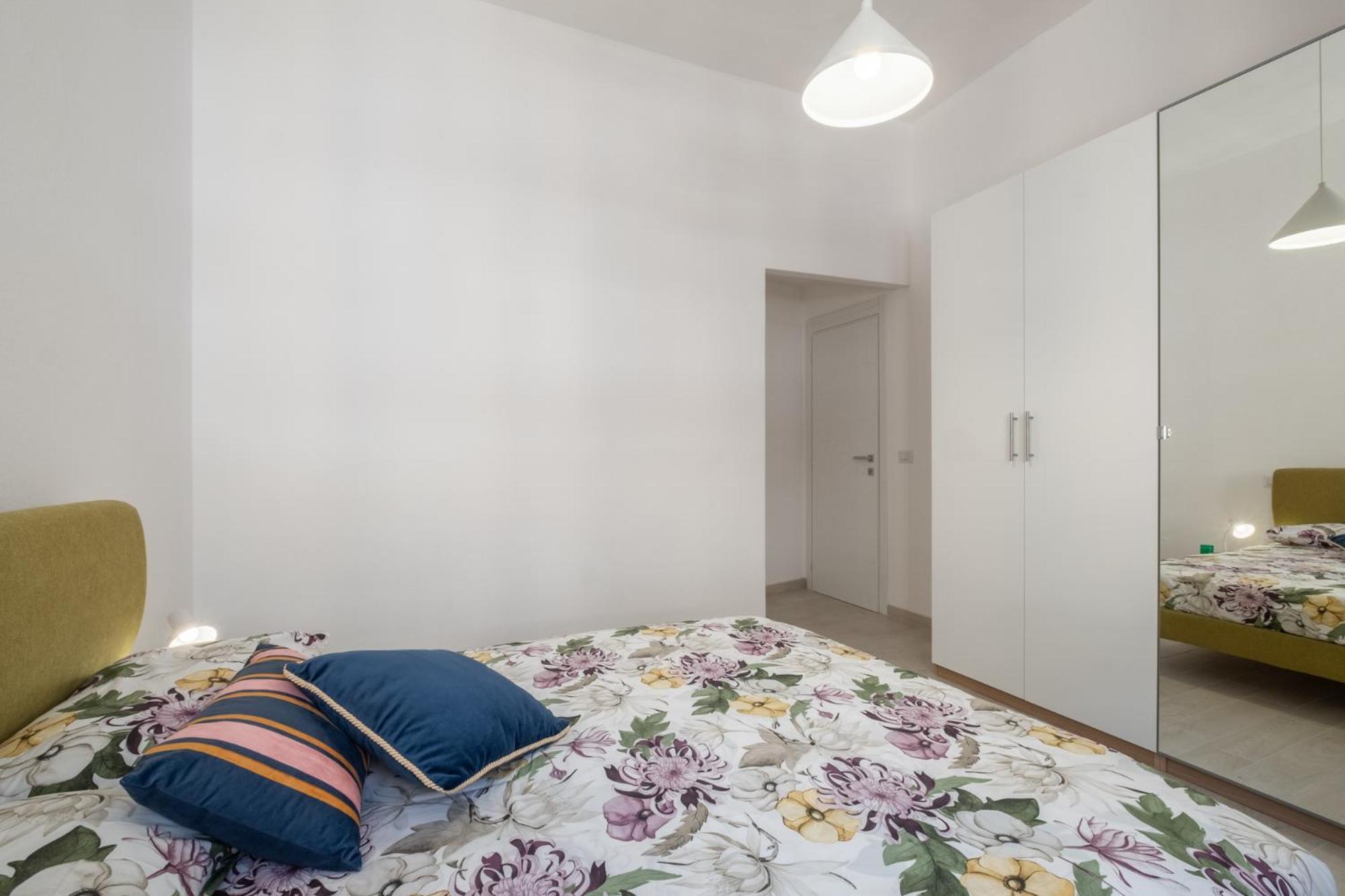 Casa Ofride -Centro-Poetto 10 Min-Wi-Fi-Netflix Apartment Cagliari Exterior photo
